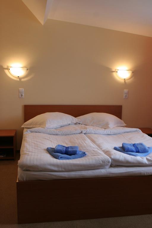 Hotel Pamira Sibiu Room photo